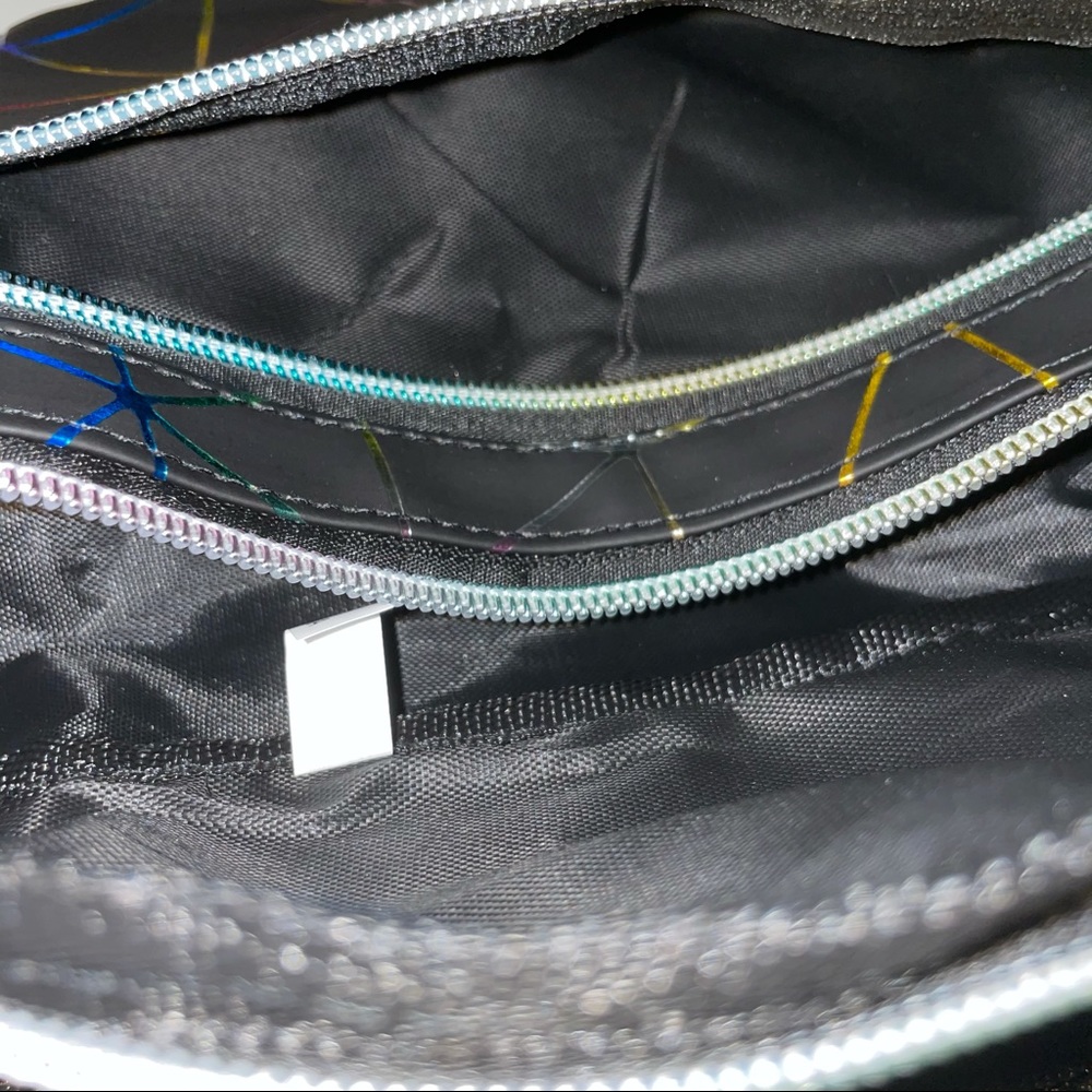 Fanny Pack Geometric Holographic waist belt bag 2 for 25 or 3 for 30 - Picture 11 of 12